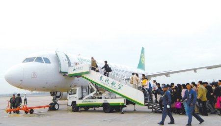 春秋航空晚点吗-春秋航空航班香港到上海的会