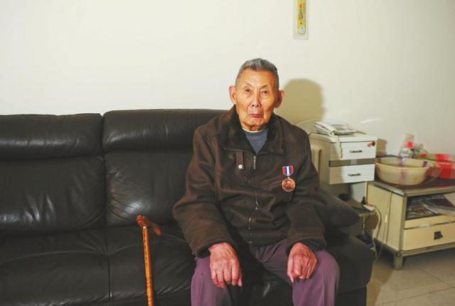 国军师长均一中将,那军长应授什么军衔?-为什