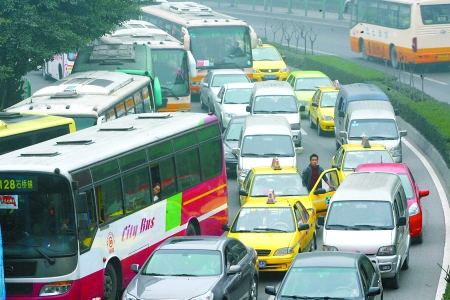 重庆两路口羽毛球拍在哪里绷线-重庆哪里可以
