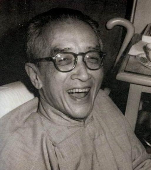 仿照胡适写的《我的母亲》写一篇作文-仿写胡