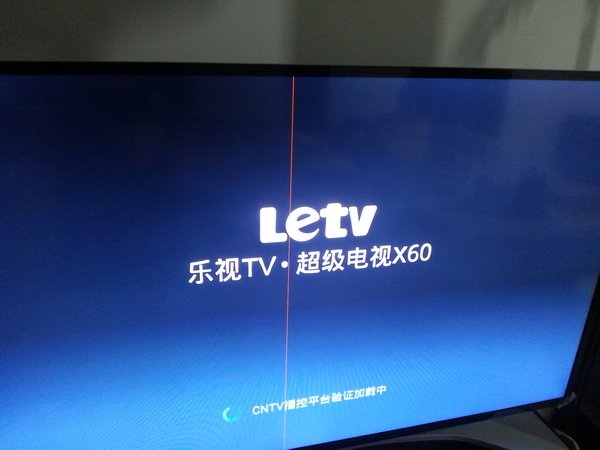 液晶电视屏幕出现一条横着的黑线,能修么?-三