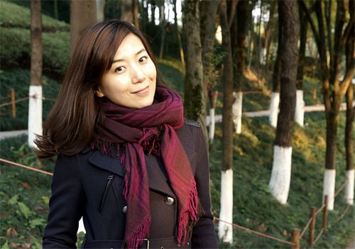 谁能推荐几个现代商业电视剧,都市情感剧,现代