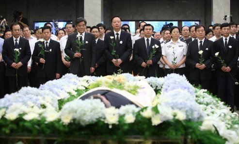 卓琳追悼会什么时候开谁致悼词-职工追悼会悼