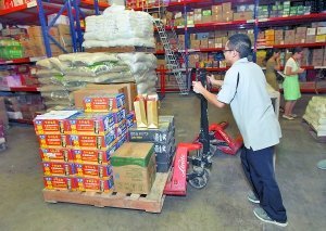 男生到超市工作一般做些什么-男的在超市一般