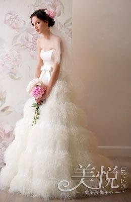 形容欧式风格的衣服的词语,如飘逸,高贵什么的