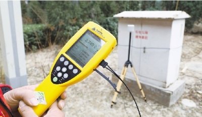 10kv高压线2000KVA变压器的安全辐射距离是