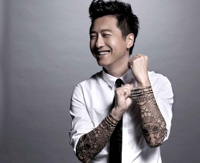 有音乐小孩之称的台湾男歌手是谁-娃娃音 全