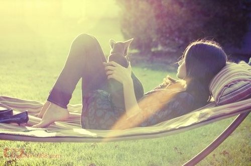 形容偶遇心上时激动羞怯的心情的诗句-形容心