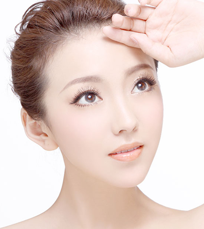 13岁男生用什么化妆品能美白,便宜点的。-男士