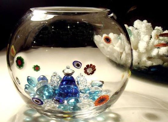 小鱼缸放在卧室-卧室里放个小鱼缸好吗?