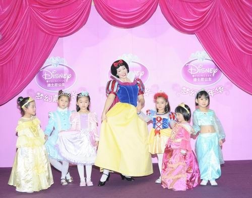 组图:迪士尼公主梦幻世界2010版在上海启动_