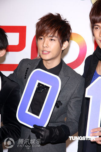 林宥嘉忙不停 联手 飞轮海跨年 晚会开跑_晓凌_