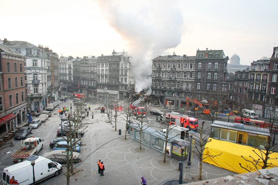 1月27日，在比利时列日，一幢楼房发生煤气爆炸事件。据当地紧急情况处理部门说，有2人在事故中被掩埋，另有约40人受伤。来源：中国新闻网