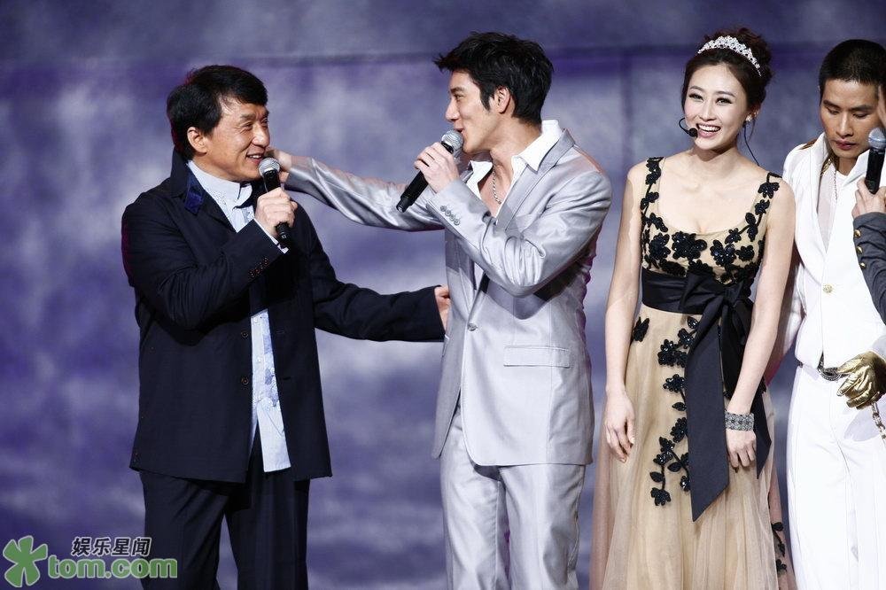 《大兵小将》首映礼 成龙请来超豪华明星阵容