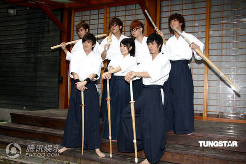 阿信跨刀为师弟导MV 日本女优苍井空任女主角