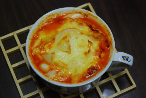 韩国的人气小吃 奶酪年糕的诞生全过程_热门新