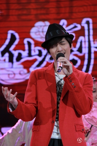 组图:上《周末不加班》 仙剑3全班人马拜大年