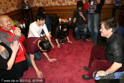 组图:赵本山与徒弟小沈阳合影