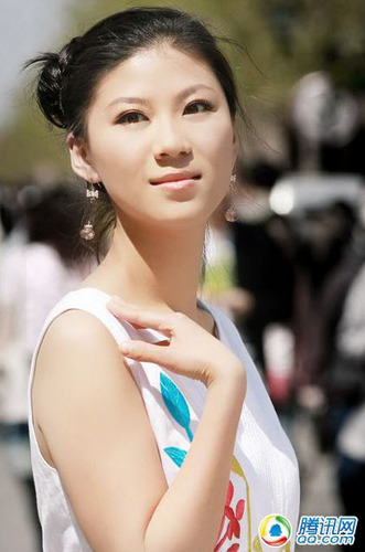 组图:中日<em>女子冰壶</em>大比拼 <em>成绩</em>美貌<em>中国</em>皆胜_