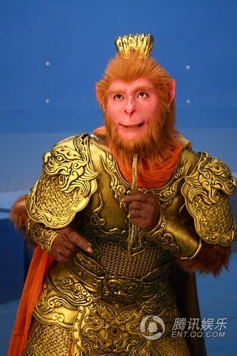 吴樾版齐天大圣备受考验 全身铠甲似黄金圣衣