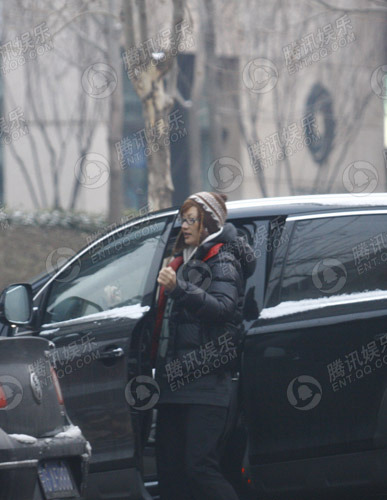 张亚东恋上莫文蔚 瞿颖觅房疑搬爱巢【图】