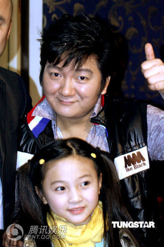 杨臣刚唱响环保主题