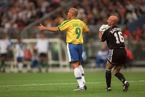 世界杯十大难忘瞬间:小贝染红 巴蒂伤心泪水