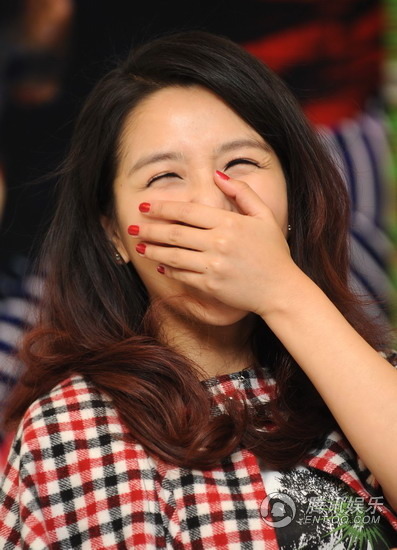 何洁出新书称28岁要结婚 自曝想做辣妈喜欢胡军【图】