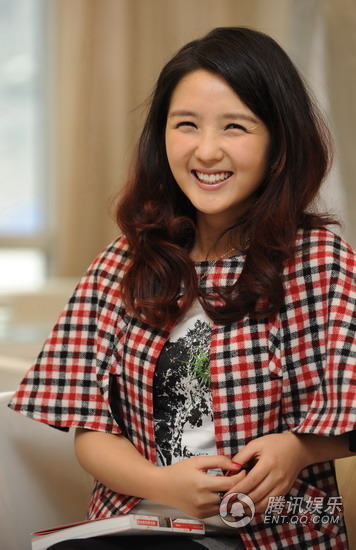 何洁出新书称28岁要结婚 自曝想做辣妈喜欢胡军【图】