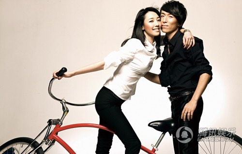 潮女白百何酷感十足 与陈羽凡夫妻携手秀浪漫【图】