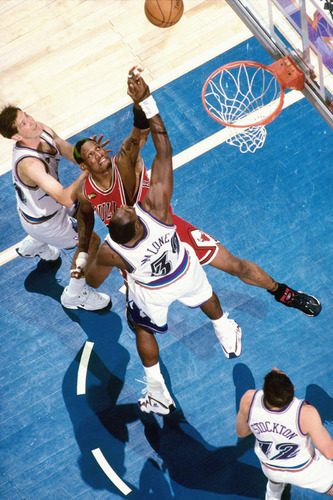 他就是nba有史以来最另类,最有个性的人—丹尼斯罗德曼!