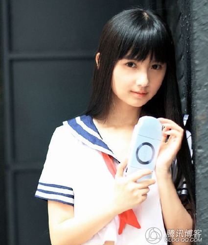 组图:中国美女漫画家风靡日本