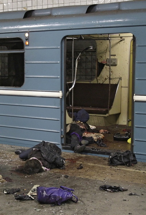 太可怕了!莫斯科地铁遭恐怖袭击站台血腥场面曝光