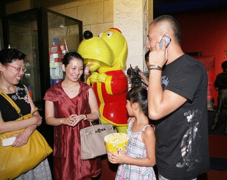 胡军女儿漂亮不输童星【图】