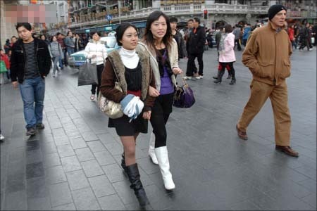 冬季美女街拍如此妖娆