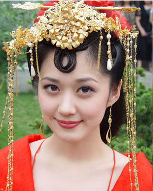 评评古装<em>新娘</em>谁最美?_腾讯大秦网