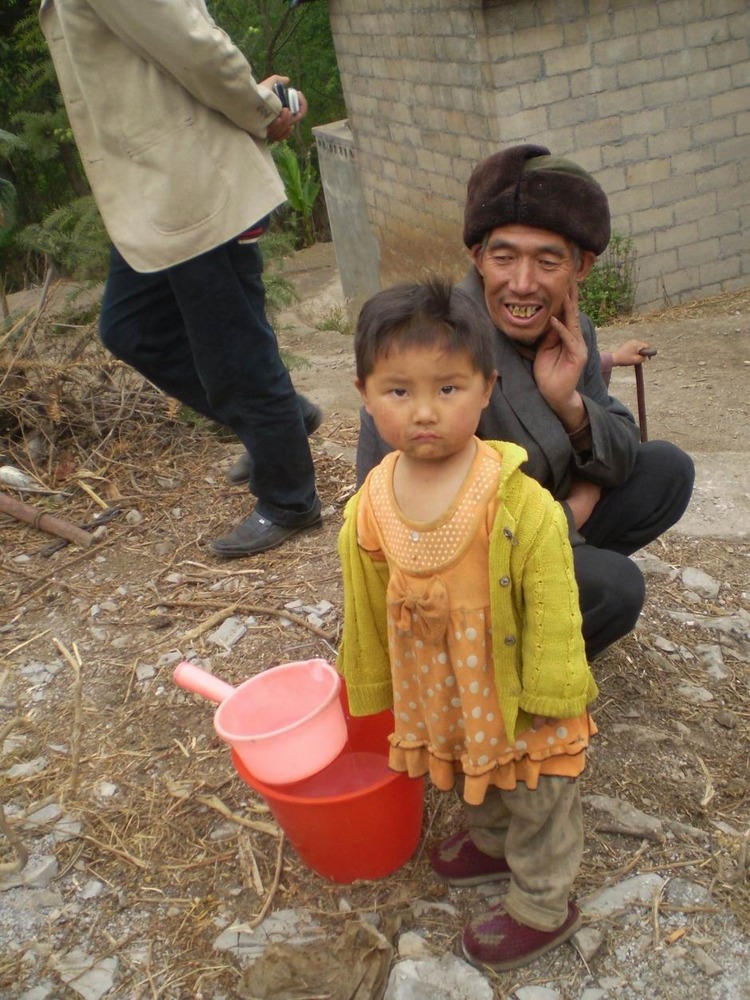 贵州盘县旱区的孩子们。摄影：125153764 