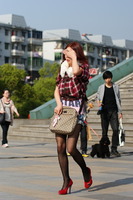 四城街拍<em>丝袜美女</em> 江城搜街光谷开战(组图)_热