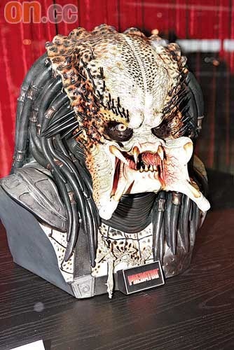 古天乐跟电影模型谈心 收集成痴公开展览【图】