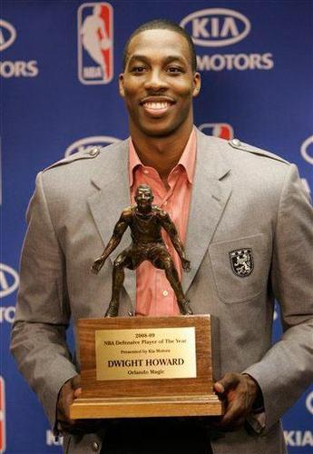 [组图]十年最佳防守球员 本华莱士四度称雄_cc