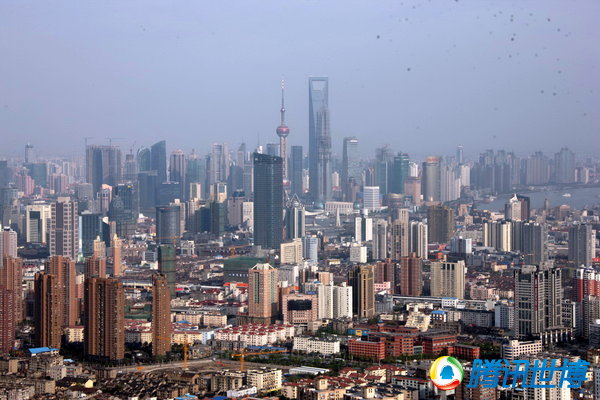 高清:高空航拍大上海 夜幕下的上海世博园