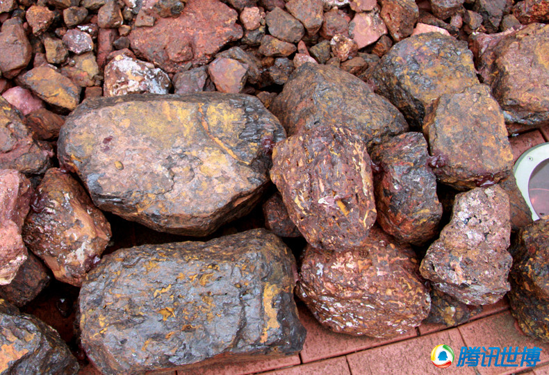 高清:澳大利亚馆铁矿石演绎澳洲风情