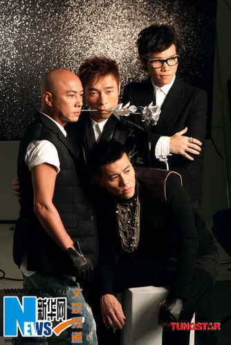组图:许志安张卫健等组乐队 港版纵贯线出炉