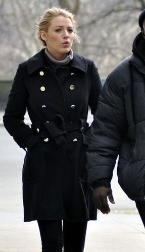 <em>绯闻女孩名牌</em>单品服饰_腾讯大秦网