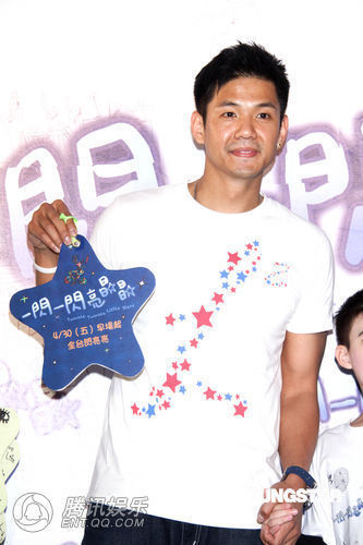 小s逼问女艺人初夜被炮轰 称心中有尺度【图】