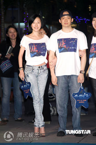 小s逼问女艺人初夜被炮轰 称心中有尺度【图】