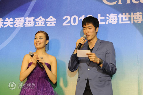 独家：容祖儿出席慈善晚宴 积极备战11月个唱【图】