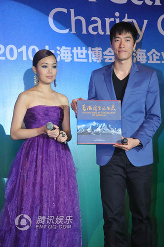 独家：容祖儿出席慈善晚宴 积极备战11月个唱【图】