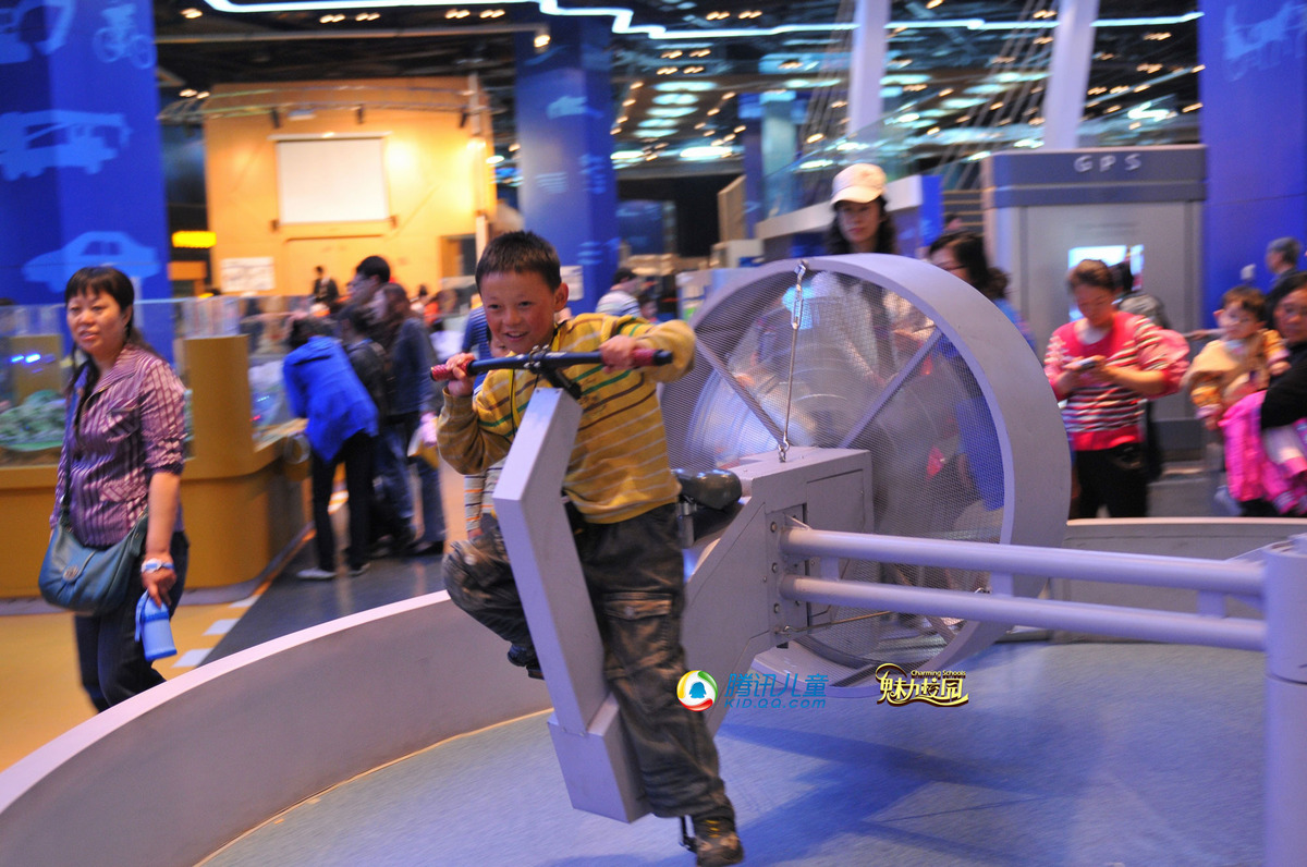 中国人一天特刊:玉树小翻译官才仁旦周在京生