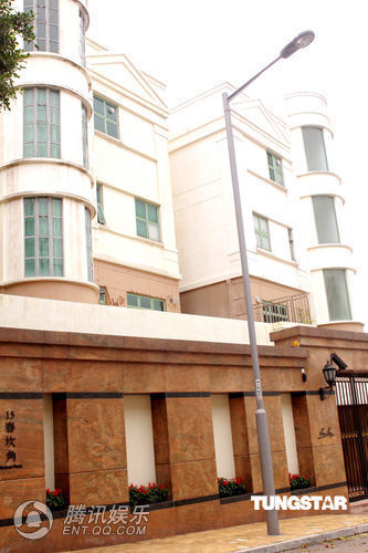 张柏芝寓所被媒体包围 谢霆锋闭口不提产期【图】